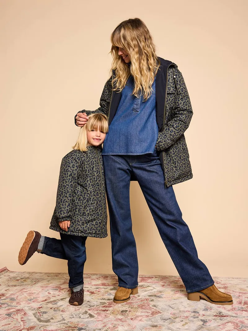 Envie De Fraise Mädchen Wendejacke Rain is joy ENVIE DE FRAISE Mama-Tochter-Capsule leo, Khaki leo, – Produktbild 4 von 4