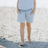 Babbily Babbily Kinder Sommer Shorts mit Komfortbund - Bio-Musselin, Blau, – Produktbild 1 von 1