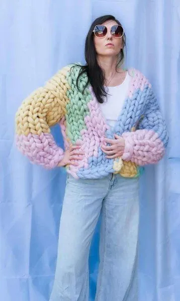 PANAPUFA PANAPUFA Strickjacke aus dicker Wolle, Violett, – Produktbild 5 von 5