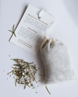 Oh Shanti Oh Shanti Natürlicher Badezusatz ,,Waldbaden'' – Produktbild 1 von 1