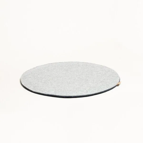 Gottstein GOTTSTEIN® Filz-Sitzkissen rund aus 100% Schurwolle Stuhlkissen Ø 35 & 40 cm - Bodenkissen in 2 Farben Made in Tirol, Hell-grau, – Produktbild 2 von 4