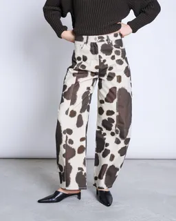 JAN N JUNE JAN 'N JUNE Damen vegan Jeans Mit Weitem Bein Faya Mit Kuhmuster – Produktbild 1 von 1