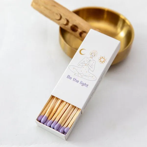 Divasya Divasya Streichhölzer: Be the Light | Light the Moment, Lila - be the light, – Produktbild 4 von 4