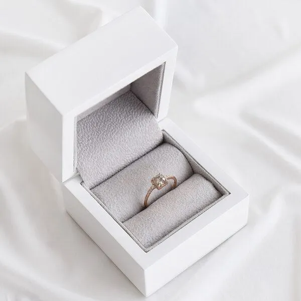 Eppi Eppi Außergewöhnlicher Ring mit Salt and Pepper Diamant Korey – Produktbild 4 von 4