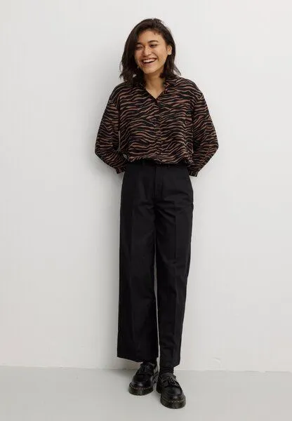 recolution Damen Marlene Hose aus Bio-Baumwolle - LIGULARIA - recolution, Black (schwarz), – Produktbild 1 von 5