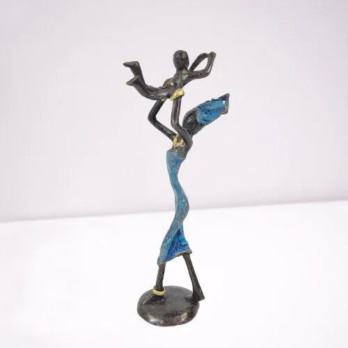 Moogoo Creative Africa Moogoo Creative Africa Bronze-Skulptur "Baby in the air" by Issouf | Handgemacht, fair & nachhaltig, Blau, – Produktbild 2 von 3