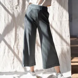 Vresh Clothing Vresh Clothing Vloretta - Soft Culotte mit TENCEL (TM) Lyocell – Produktbild 1 von 1
