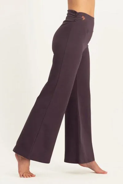 Urban Goddess Urban Goddess Maeve weite Yogahose mit Midwaist, Berry (lila), – Produktbild 2 von 4