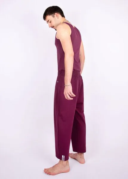 ÆVRIL ÆVRIL Unisex Yogahose // Aubergine Red // Bio-Baumwolle – Produktbild 4 von 4