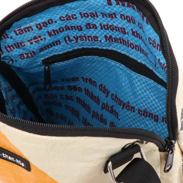 MoreThanHip MoreThanHip Schultertasche aus Zement- oder Tierfuttersäcken - Stylische Damentasche mit Charakter - Amara, Orange - kamel, – Produktbild 4 von 4