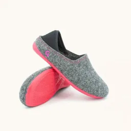 Gottstein Gottstein Kinder-Hausschuh Wool Slip-on Kids aus 100% Schurwolle mit rutschfester Gummisohle – Produktbild 1 von 1