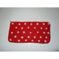 short'n'pietz short'n'pietz handgefilzte Federtasche oder Kosmetiktäschchen mit Reißverschluß, Rot mit weißen punkten, – Produktbild 1 von 1