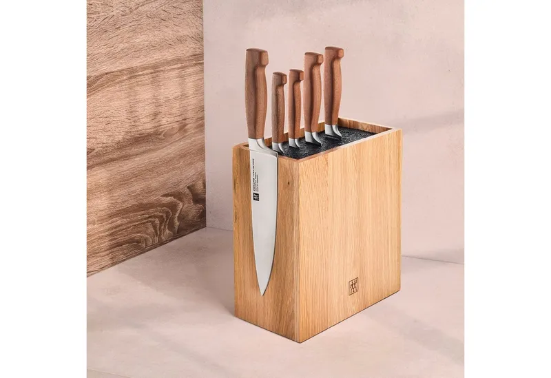 Zwilling Zwilling Messerblock **** VIER STERNE Wood (6tlg), Messer mit Kotibé-Holzgriffe, Messerblock aus Eiche, Braun, – Produktbild 3 von 5