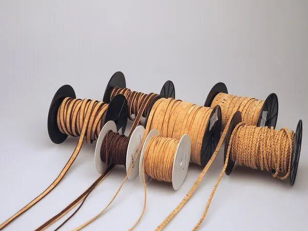 Kork-Deko Kork-Deko Korkschnur zum Basteln (verschiedene Farben) | 3mm Durchmesser | DIY, Basteln, Nähen, Pink, – Produktbild 1 von 2