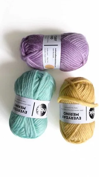 PANAPUFA PANAPUFA Merino-Seidengarn Wolle, Lilac violett, – Produktbild 2 von 2