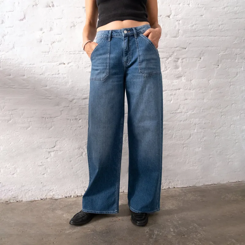 DAWN SUNNY Wide Leg Minimal Stretch - Worker - Medium Blue - Medium Blue / 25 / 32 – Produktbild 1 von 1