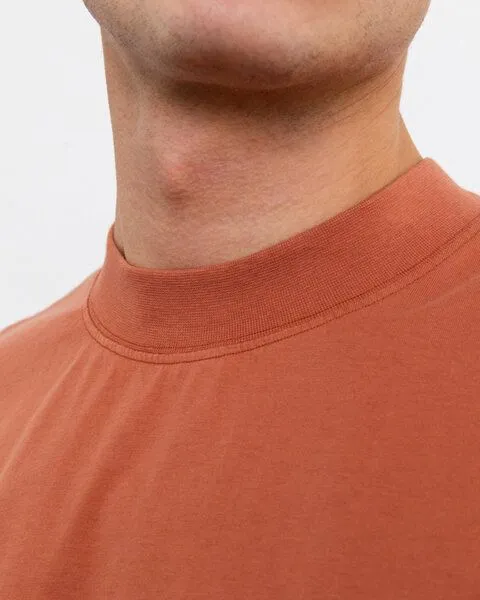 Rotholz Rotholz Basic T-Shirt mit breitem Kragen Bio Baumwolle, Rot, – Produktbild 4 von 7