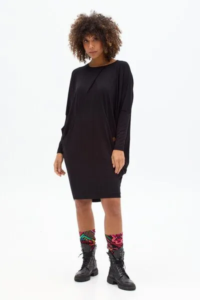 KOKOworld KOKOworld Kleid Toa – aus weicher Viskose – mit Bootsausschnitt und praktischen Taschen – Fair produziert in Polen, Black (schwarz), – Produktbild 4 von 4