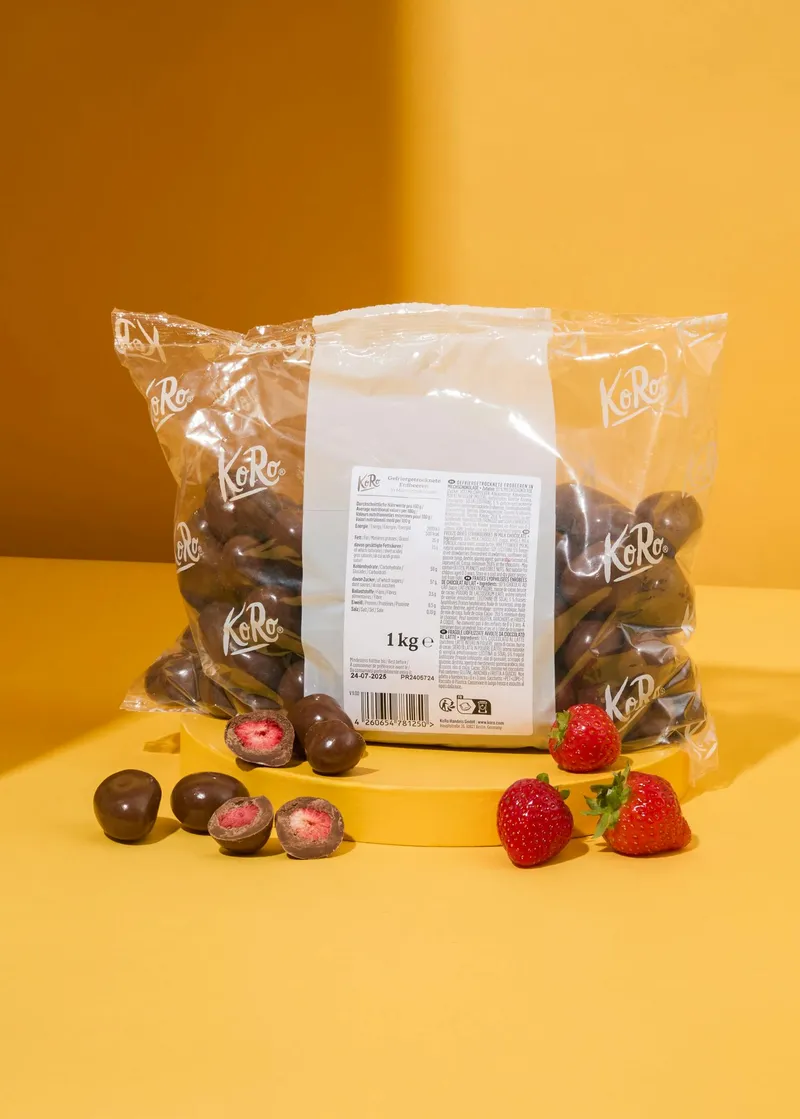 KoRo Gefriergetrocknete Erdbeeren in Milchschokolade 1 kg – Produktbild 2 von 5