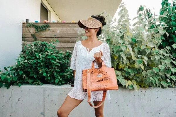 REFISHED fair fashion REFISHED fair fashion Tasche 'ISOLDE BAG', #fish orange-schwarz, – Produktbild 5 von 6