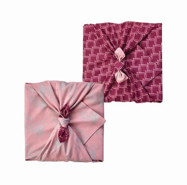 FabRap Gift Wrap FabRap Gift Wrap Wiederverwendbare Geschenkverpackung Furoshiki (doppelseitig), Blush whales & maroon ogives, – Produktbild 2 von 4