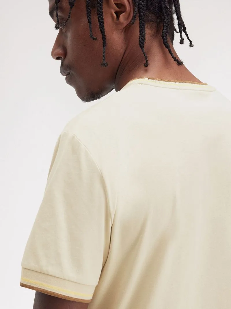 Fred Perry Fred Perry M1588 Twin Tipped T-Shirt Beige - Größe M, Beige, – Produktbild 4 von 5