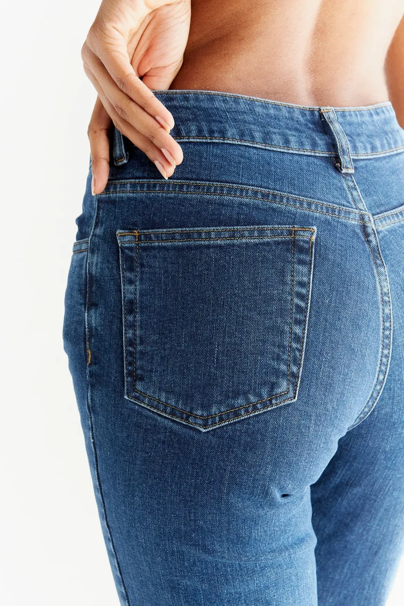 Evermind Evermind Damen vegan Jeans Straight Fit Lapis Blau, Dunkelblau, – Produktbild 1 von 2