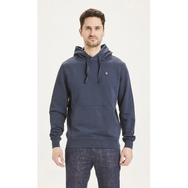 KnowledgeCotton Apparel KnowledgeCotton Apparel Kapuzenpullover - Elm Hood Basic Badge Sweat GOTS Vegan, Blau (total eclipse), – Produktbild 3 von 3