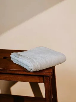 Pamukia Frottee-Gesichtshandtuch 30 × 50 cm aus 100 % GOTS-zertifizierter Bio-Baumwolle | Kollektion Essence | Pamukia – Produktbild 1 von 1