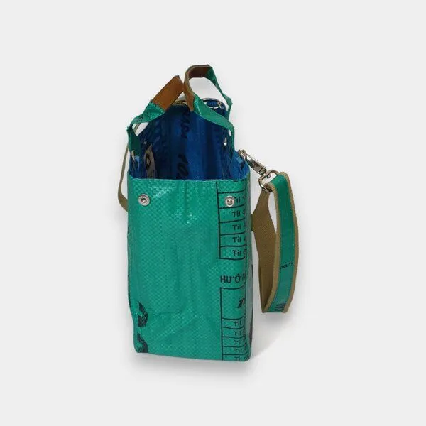REFISHED fair fashion REFISHED fair fashion Tasche 'ISOLDE BAG', #fish grün-til, – Produktbild 4 von 6