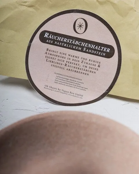 Oh Shanti Oh Shanti Räucherstäbchenhalter aus Sandstein – Produktbild 4 von 4