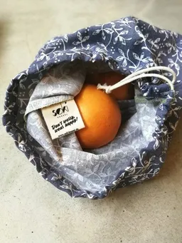 soki soki Gemüsebeutel aus alter Bettwäsche – Produktbild 1 von 1