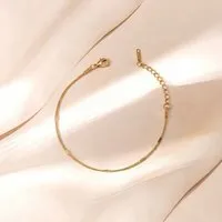 ELEKTROPULLI ELEKTROPULLI Superfeines zeitloses Armband mit feiner Struktur, 1mm schmal und optimal kombinierbar, Gold, – Produktbild 1 von 1