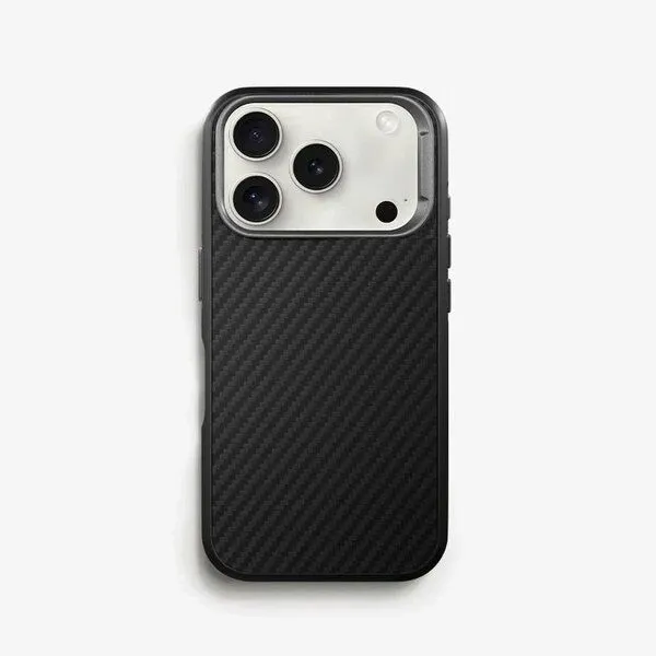 Woodcessories Woodcessories iPhone Carbon Case mit MagSafe, Schwarz, – Produktbild 1 von 2