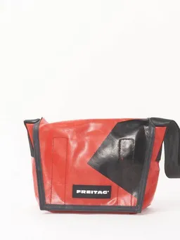 Freitag Freitag F11 LASSIE - red black (000004048884) – Produktbild 1 von 1