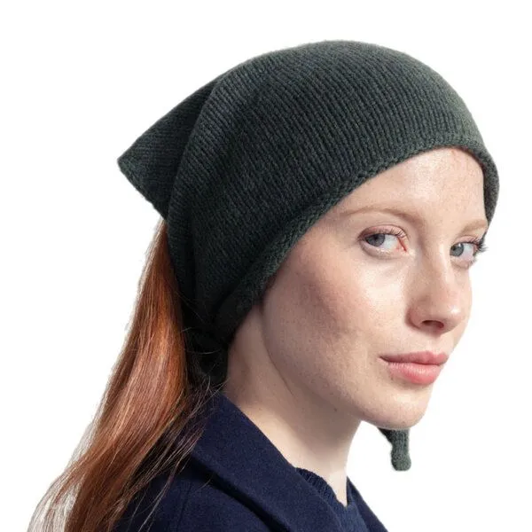 Rifò - Circular Fashion Made in Italy Rifò - Circular Fashion Made in Italy gestricktes Bandana/ Dreieckstuch Masha aus Recycelter Kaschmirwolle, Grün, – Produktbild 1 von 4