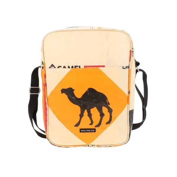 MoreThanHip MoreThanHip Unisex Umhängetasche aus recycelten Zement- oder Tierfuttersäcken - Kosal, Creme/orange - kamel, – Produktbild 1 von 4