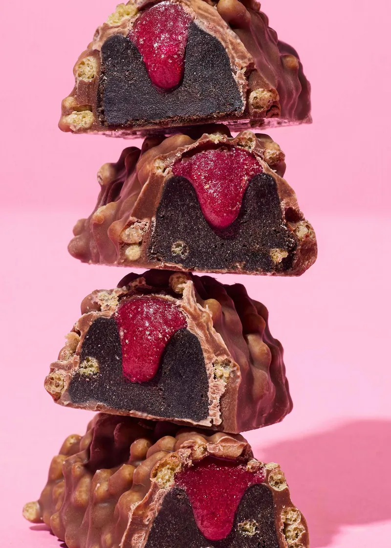 KoRo Vegan Protein Bar Deluxe Raspberry Choc | 12 x 55 g – Produktbild 3 von 5