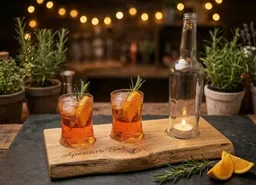 Portia by Callidus Designs Portia by Callidus Designs Aperitivo Bar Servierbrett aus Eiche mit Naturkante, Aperol Spritz Brett mit Glasmulden, Aperitivo Set – Produktbild 1 von 1