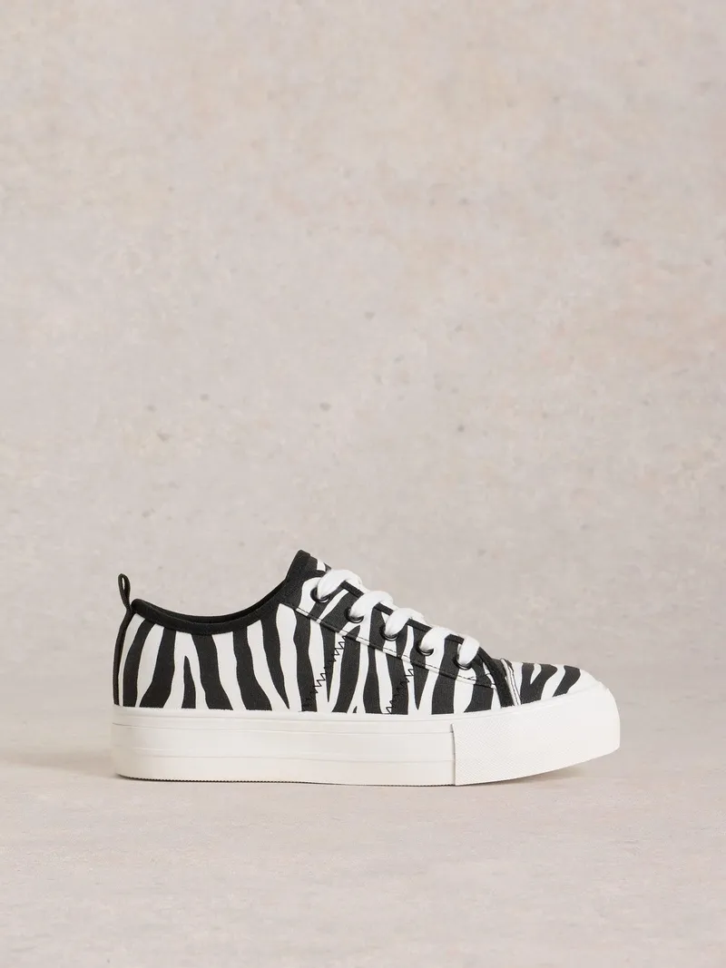 White Stuff Pippa Turnschuhe - 38, Schwarz print, – Produktbild 1 von 4