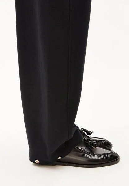ARMEDANGELS ARMEDANGELS BARREL PULL-ON Damen Jerseyhose aus Bio-Baumwoll Mix, Black, – Produktbild 3 von 4