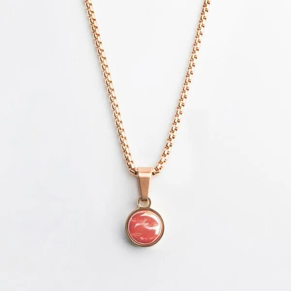 ALEXASCHA ALEXASCHA Kurze Kette mit Anhänger | Mix & Match | Roségold, Kirschrot, – Produktbild 1 von 4