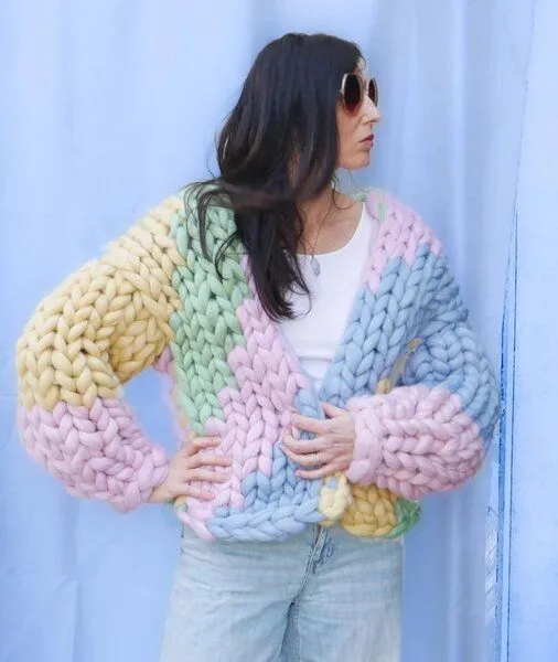 PANAPUFA PANAPUFA Strickjacke aus dicker Wolle, Violett, – Produktbild 3 von 5