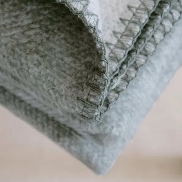 RIEMA Germany RIEMA Germany XL-Kuscheldecke aus Baumwolle THOR, Grün, – Produktbild 2 von 5