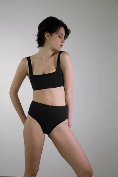 RENDL RENDL Top No.10 - gerade geschnittenes Bikini Top, Schwarz, – Produktbild 2 von 4