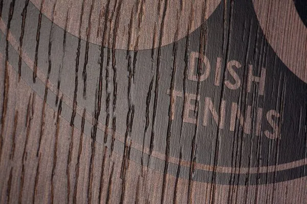 DISH TENNIS DISH TENNIS DIE STARKE EICHE dunkelholzfarbene Mobile Mini Tischtennisplatte - MADE IN AUSTRIA – Produktbild 3 von 4
