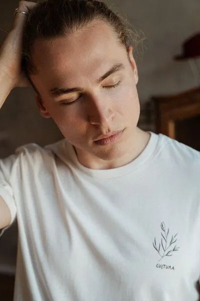 Kultgut Kultgut NEW Upcycling Generation- Artdesign - Bioshirt / Cultura, Hellbeige, – Produktbild 4 von 4