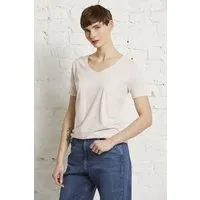 Wunderwerk Wunderwerk Damen T-Shirt, V-Auschnitt, aus Biobaumwolle und Modal "Metro v-neck tee", Rosa (cameo rose), – Produktbild 1 von 1