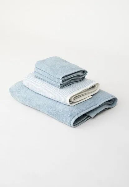 MELA MELA Handtuch Style TANVI Stripes aus 100% Bio-Baumwolle, Cloudy blue gestreift, – Produktbild 5 von 5