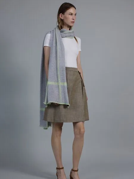 Susan's Fashion Susan's Fashion Merinowollschal Sue mit Karostreifen, Grau, – Produktbild 2 von 4